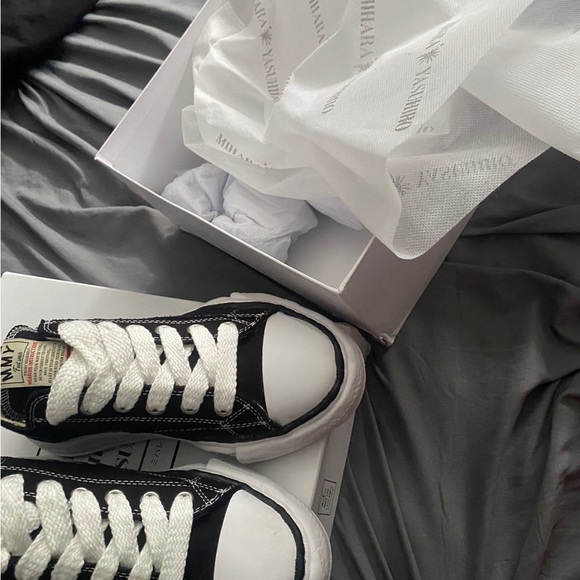 MASISON MIHARAS - Picture 1 of 3